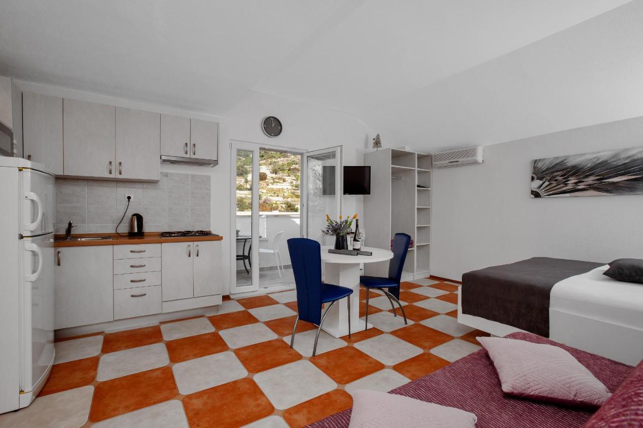 Apartman Toni Apartment Drasnice Bagian luar foto